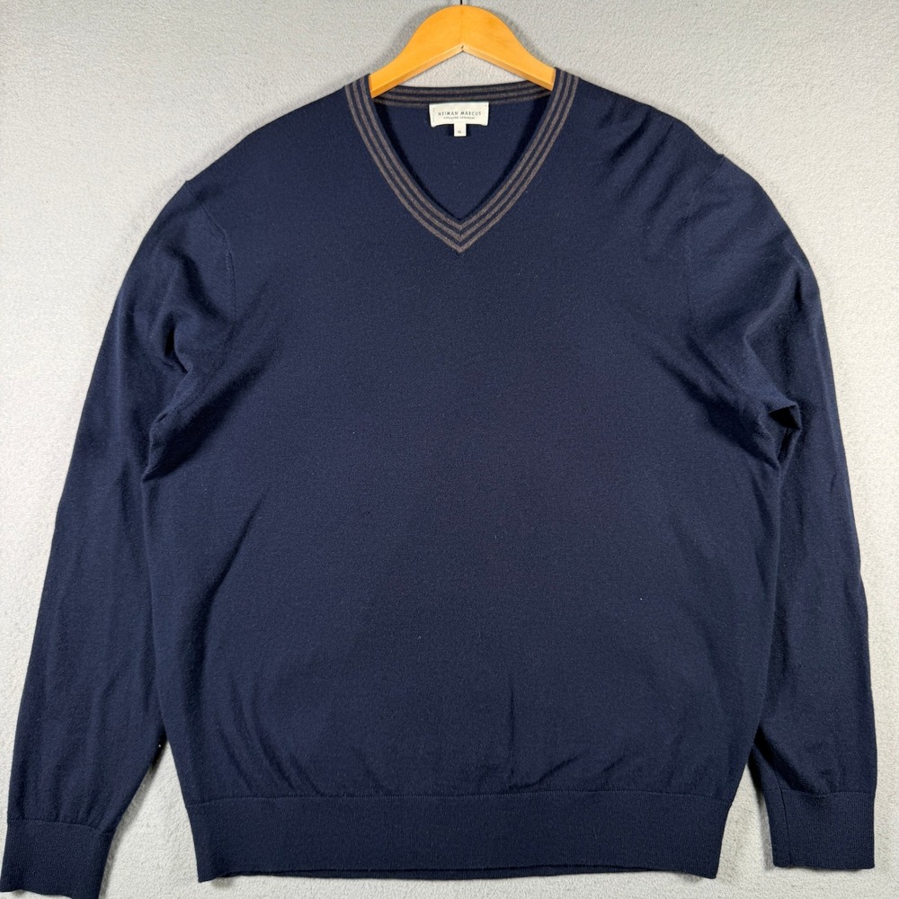 Neiman Marcus Mens Superfine Cashmere V-Neck Sweater Navy Blue XL 15085